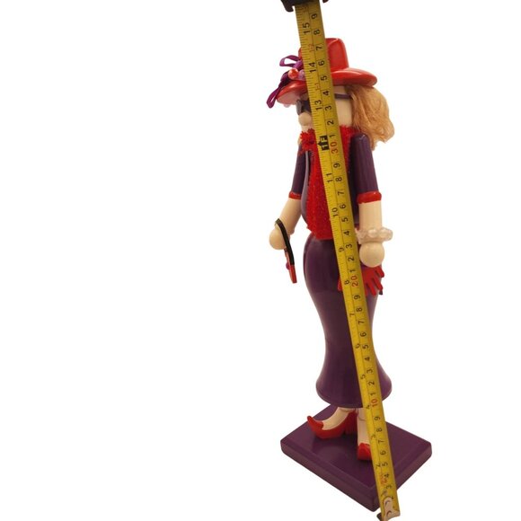 Posh Red Hat Society Nutcracker Figurine Woman In Purple Halloween Holiday Gift - Picture 7 of 9